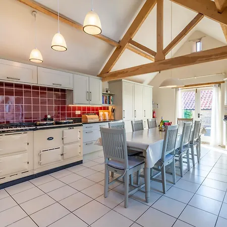 Holiday home The Cart House *